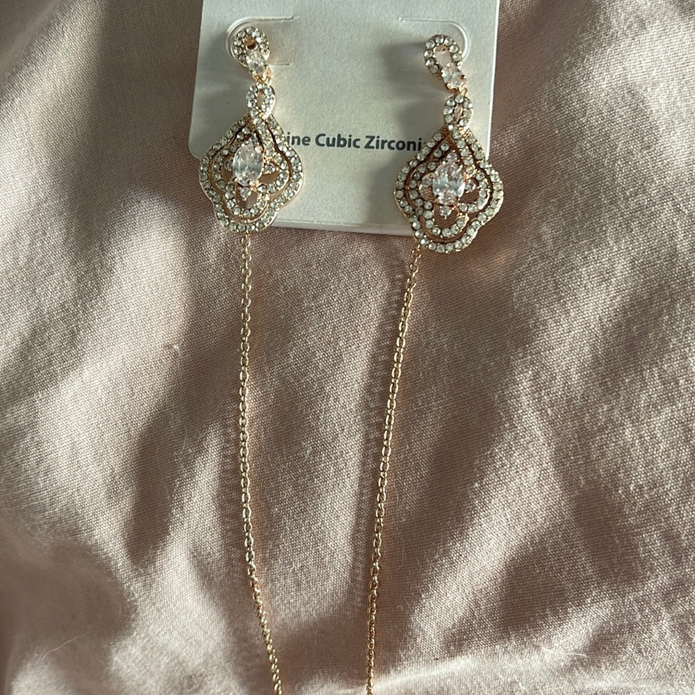 New Badgley Pendant & Earrings set Gold Cubic Zirconia